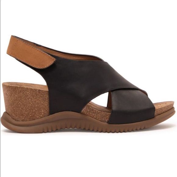 💥Bionica water resistant super comfy  sandal - Picture 3 of 9